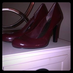 🌻 3 for $10 🌻Maroon Jessica Simpson heels
